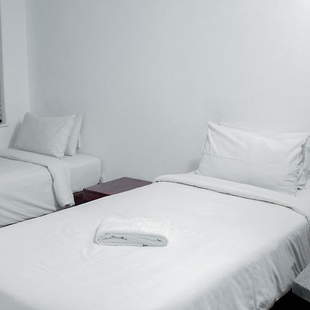 Vetho 2 Apartments Or Tambo Airport Kempton Park Esterno foto