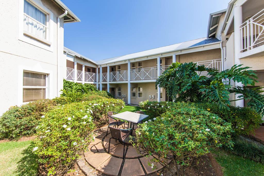 Vetho 2 Apartments Or Tambo Airport Kempton Park Esterno foto
