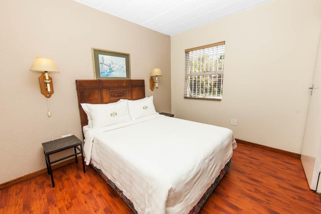 Vetho 2 Apartments Or Tambo Airport Kempton Park Esterno foto