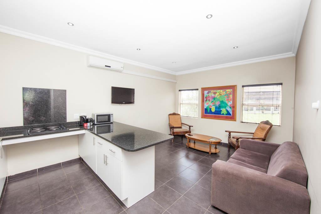 Vetho 2 Apartments Or Tambo Airport Kempton Park Esterno foto