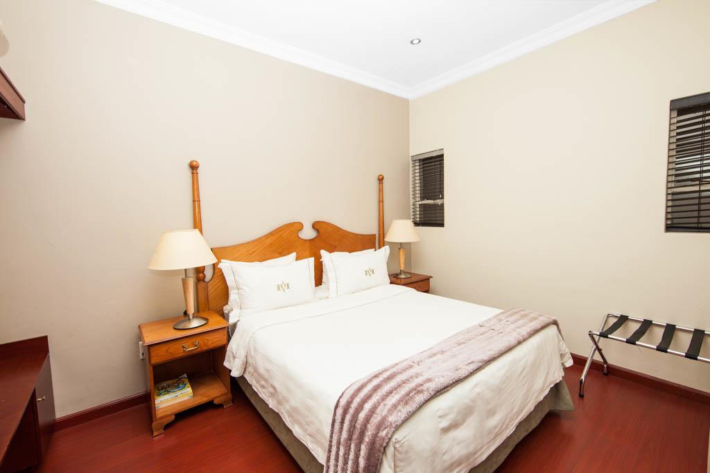 Vetho 2 Apartments Or Tambo Airport Kempton Park Esterno foto